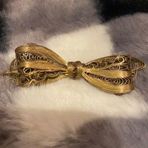 Vintage Filigree Brass Color Bow Pin/Brooch!